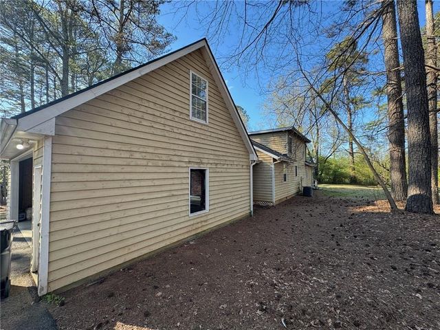 5834 Heardsville Road, Cumming, GA 30028