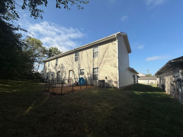 1742 ORIE DR, Columbia, MO 65202