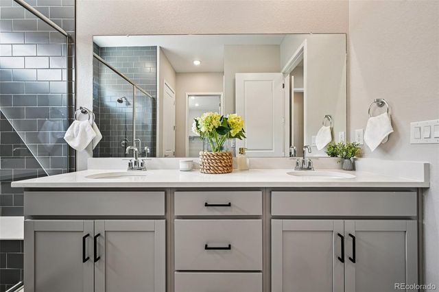 8735 S Quemoy Street, Aurora, CO 80016