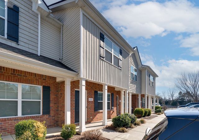 810 Staten Dr, Murfreesboro, TN 37128