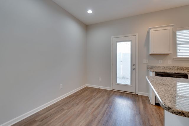 810 Staten Dr, Murfreesboro, TN 37128