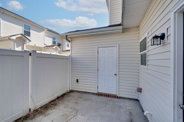 810 Staten Dr, Murfreesboro, TN 37128