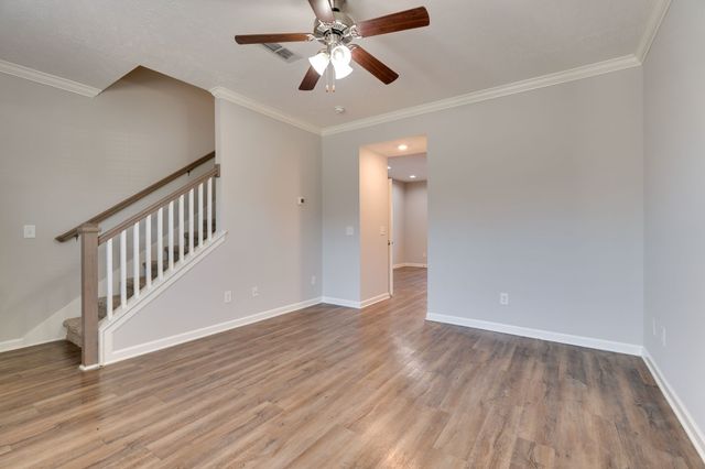 810 Staten Dr, Murfreesboro, TN 37128