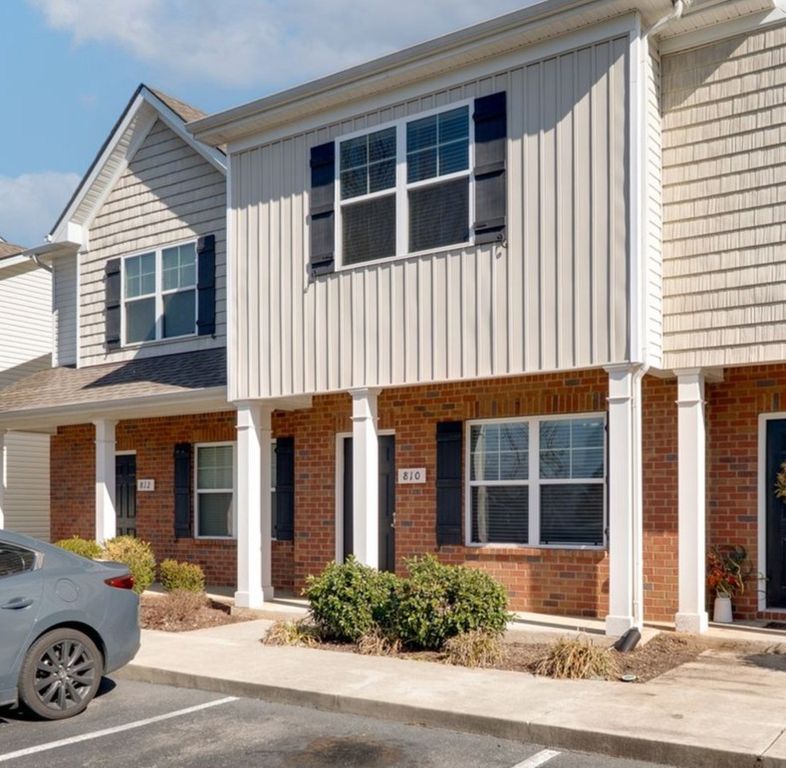 810 Staten Dr, Murfreesboro, TN 37128