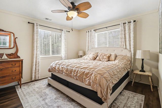 5526 Longbridge Road, Pentwater, MI 49449