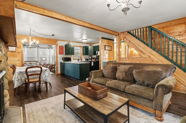 5526 Longbridge Road, Pentwater, MI 49449