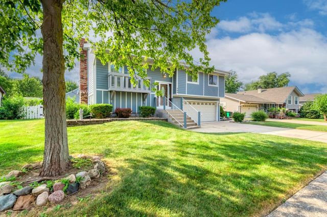 260 Cunningham Lane, Bloomingdale, IL 60108