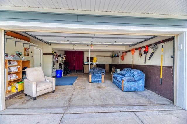 260 Cunningham Lane, Bloomingdale, IL 60108