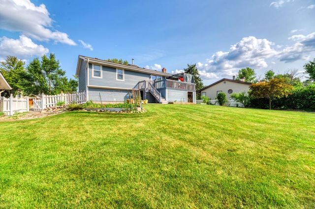 260 Cunningham Lane, Bloomingdale, IL 60108