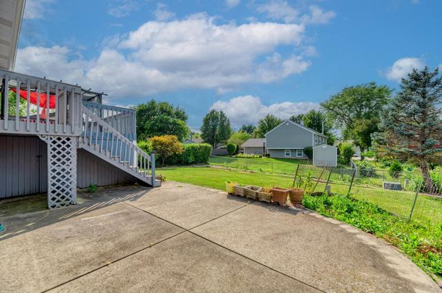 260 Cunningham Lane, Bloomingdale, IL 60108