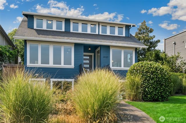 3421 10th Avenue W, Seattle, WA 98119