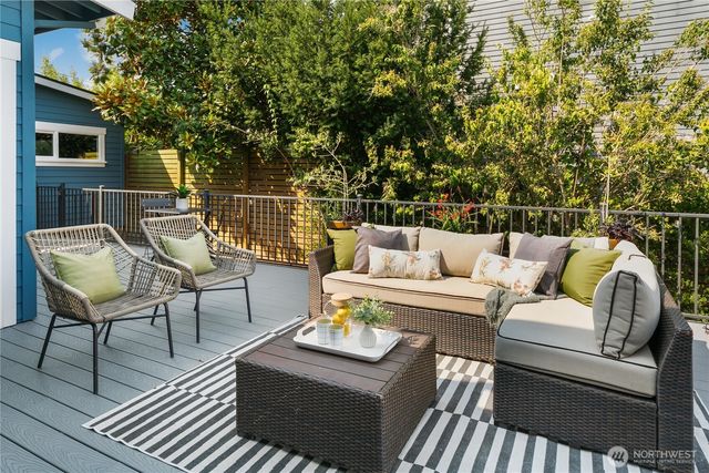 3421 10th Avenue W, Seattle, WA 98119