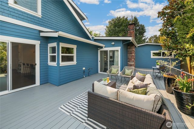 3421 10th Avenue W, Seattle, WA 98119