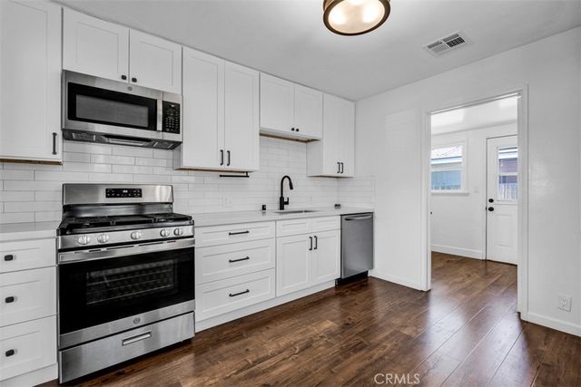 115 E Colorado, Glendora, CA 91740