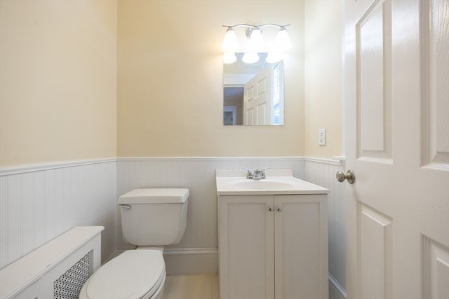 46 Oak St, Attleboro, MA 02703