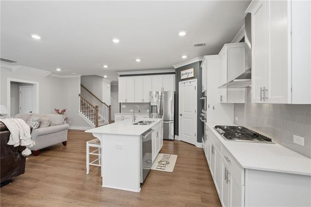 1413 Bluffs Ridge Way, Canton, GA 30114