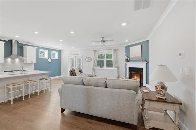 1413 Bluffs Ridge Way, Canton, GA 30114