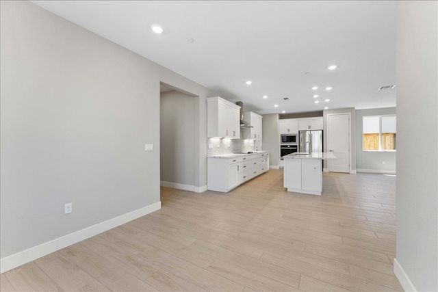 3167 Woody Way, Hollister, CA 95023