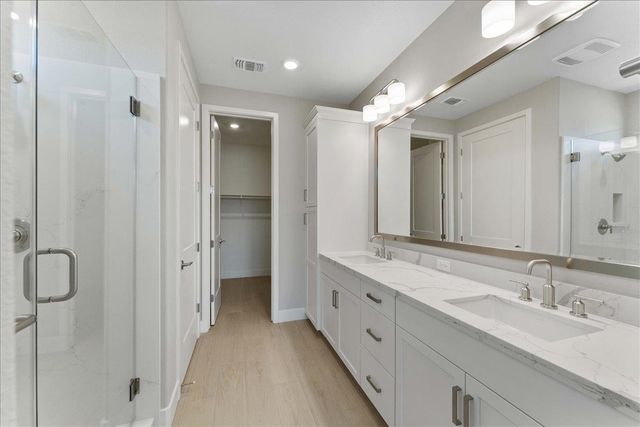 3167 Woody Way, Hollister, CA 95023