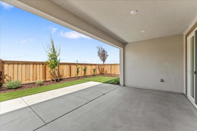 3167 Woody Way, Hollister, CA 95023