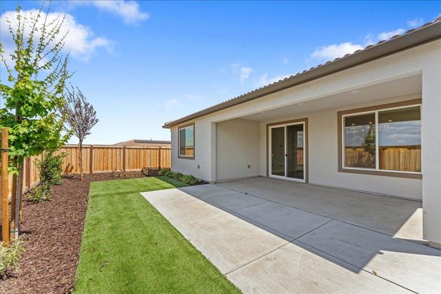 3167 Woody Way, Hollister, CA 95023