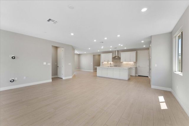 3167 Woody Way, Hollister, CA 95023