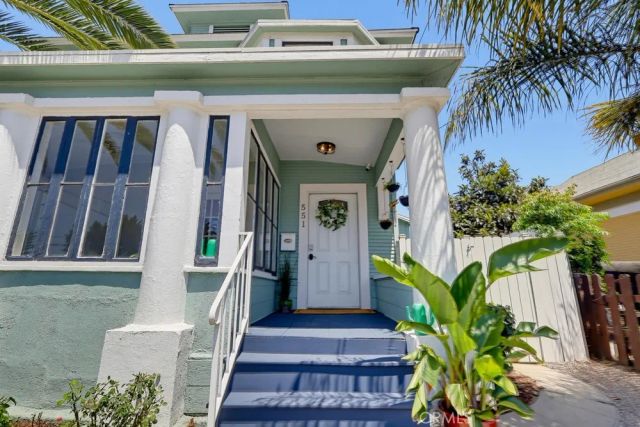 551 W 8th Street, Long Beach, CA 90813