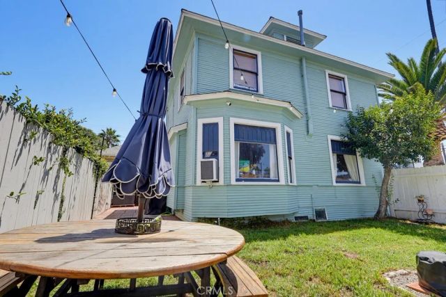 551 W 8th Street, Long Beach, CA 90813