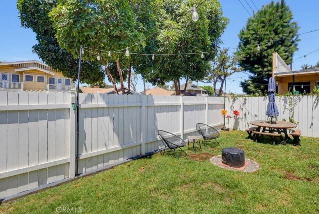 551 W 8th Street, Long Beach, CA 90813