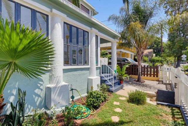 551 W 8th Street, Long Beach, CA 90813