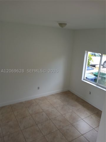 18125 NW 74th Ct 18125, Hialeah, FL 33015