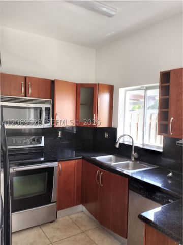 18125 NW 74th Ct 18125, Hialeah, FL 33015