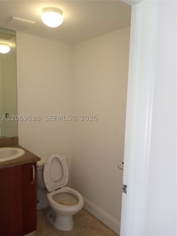 18125 NW 74th Ct 18125, Hialeah, FL 33015