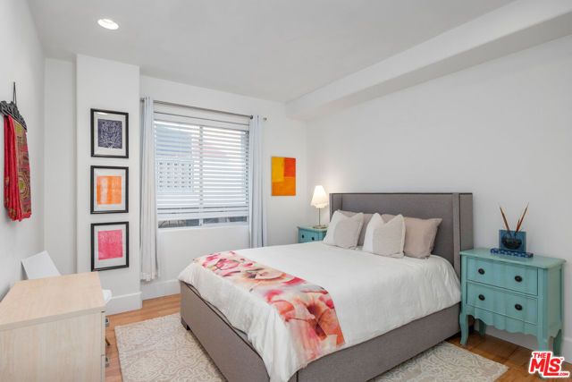 11723 Goshen Avenue 302, Los Angeles, CA 90049