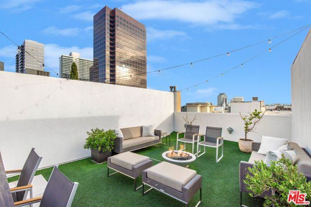 11723 Goshen Avenue 302, Los Angeles, CA 90049