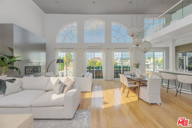 11723 Goshen Avenue 302, Los Angeles, CA 90049
