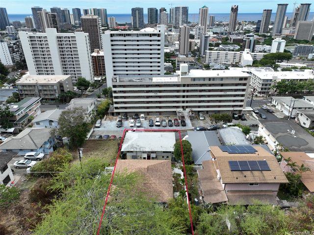 1615 Emerson Street B1, Honolulu, HI 96813