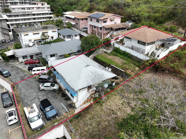 1615 Emerson Street B1, Honolulu, HI 96813