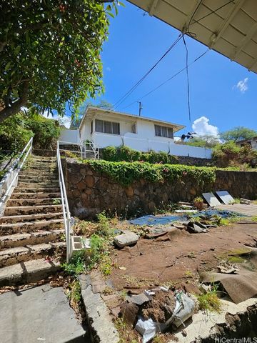 1615 Emerson Street B1, Honolulu, HI 96813