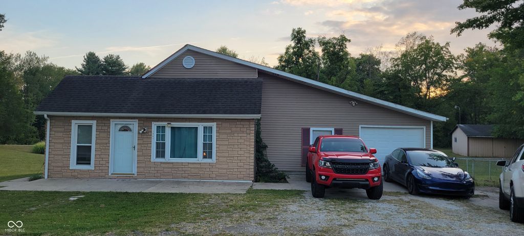 1905 W Brownstown Road, North Vernon, IN 47265