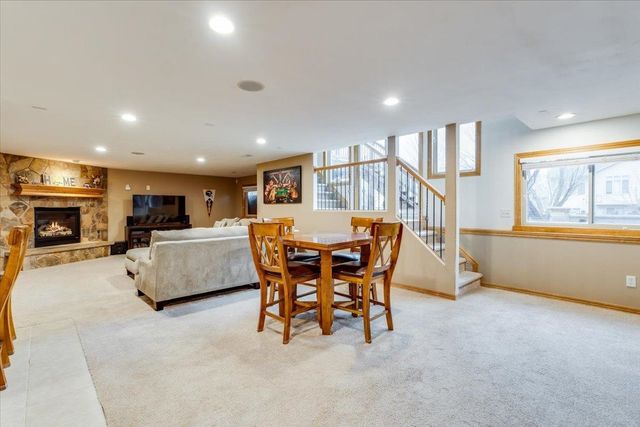 626 N SOMERSET CT, Andover, KS 67002