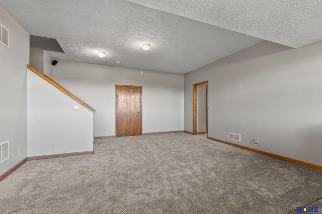 1900 N 162nd Street, Lincoln, NE 68527