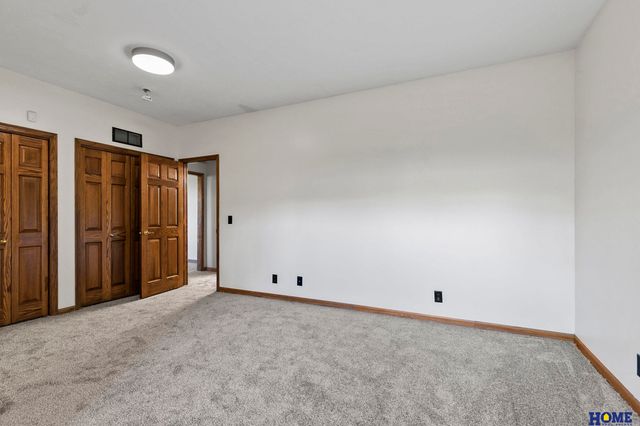 1900 N 162nd Street, Lincoln, NE 68527