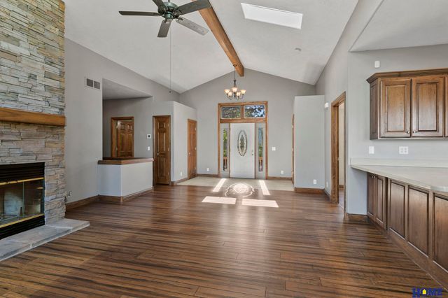 1900 N 162nd Street, Lincoln, NE 68527