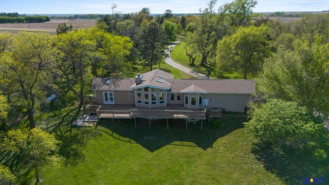 1900 N 162nd Street, Lincoln, NE 68527