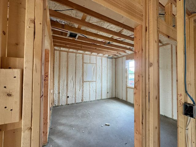 173 Willow Branch Road, Mcgregor, TX 76657
