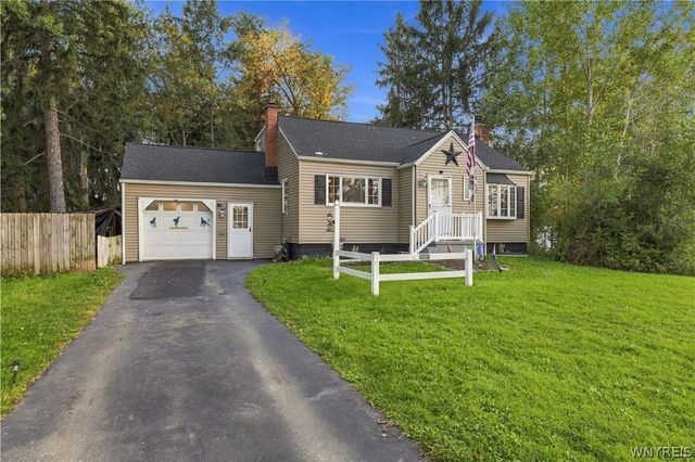 11267 Broadway Street, Alden, NY 14004