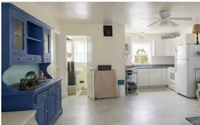 15 Cottage Road, Baiting Hollow, NY 11933