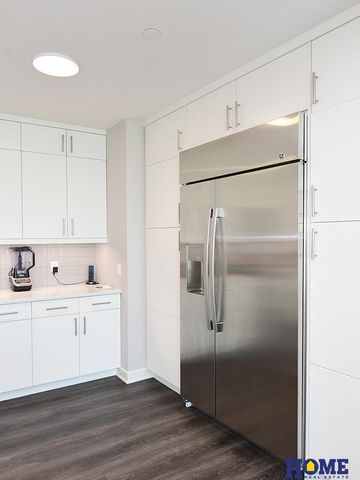 1125 Q Street PH102, Lincoln, NE 68508