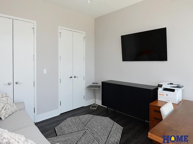 1125 Q Street PH102, Lincoln, NE 68508